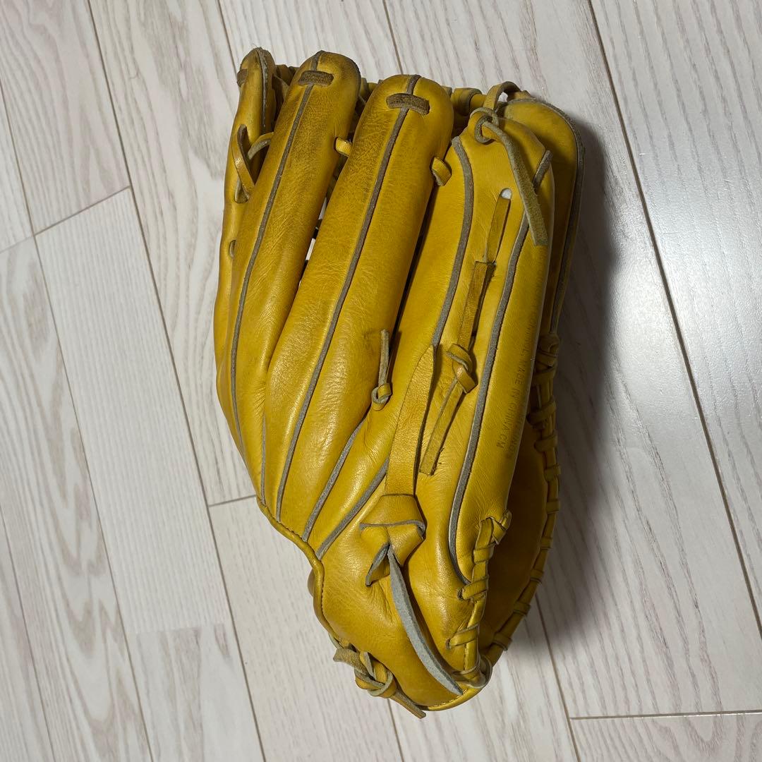 ミズノ グローバルエリート　硬式グローブ イエロー 左投げ外野手用