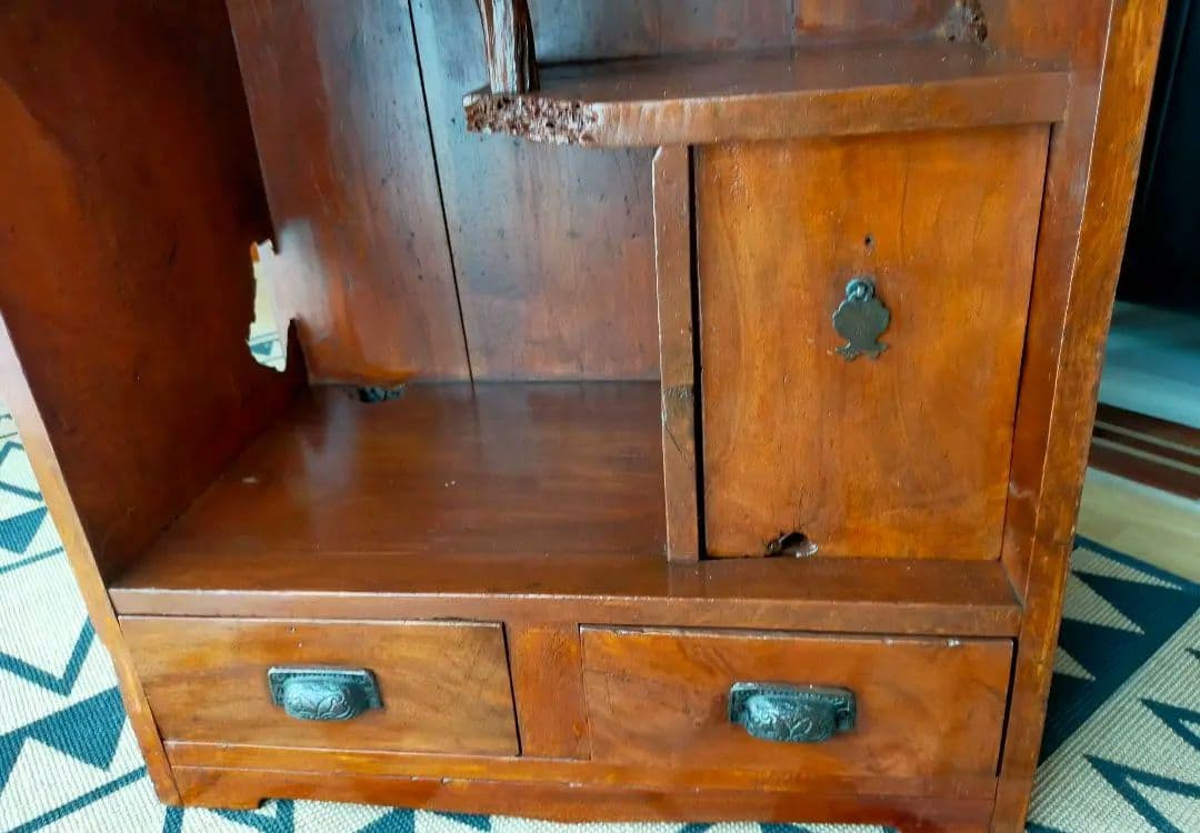 値下げしました! アンティーク家具 荒々しさが、魅力の 木製家具 引き出し付き