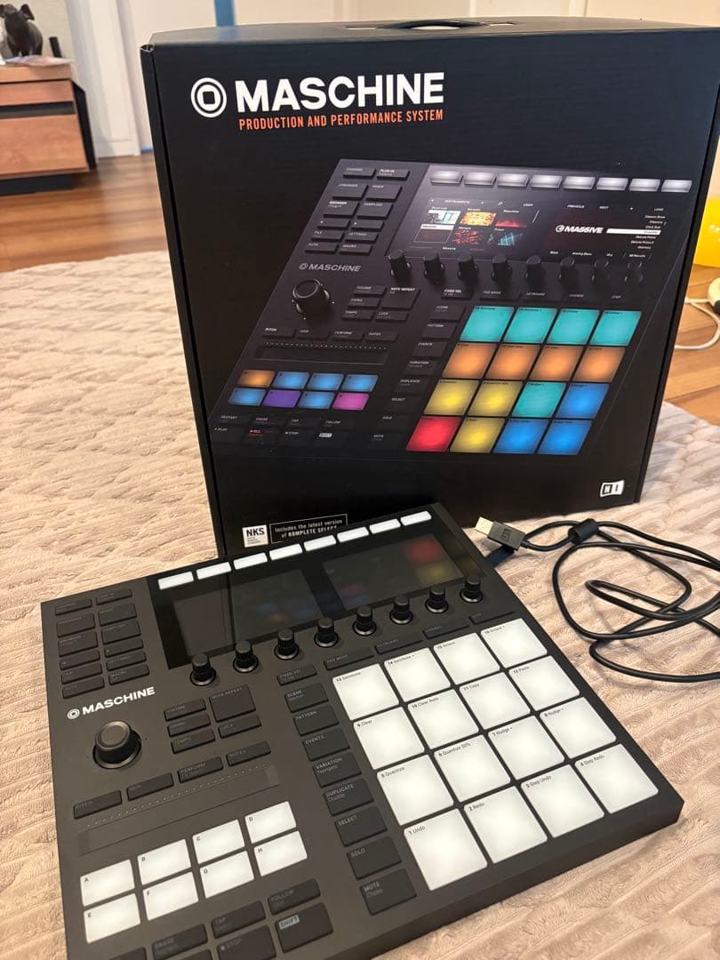 MASCHINE MK3 NativeInstruments(ライセンスあり)
