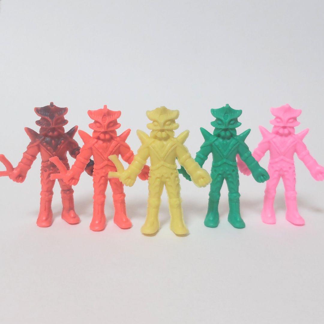 おーいおじさん用★コレ349,350,358~362　ウルトラマン怪獣消しゴム