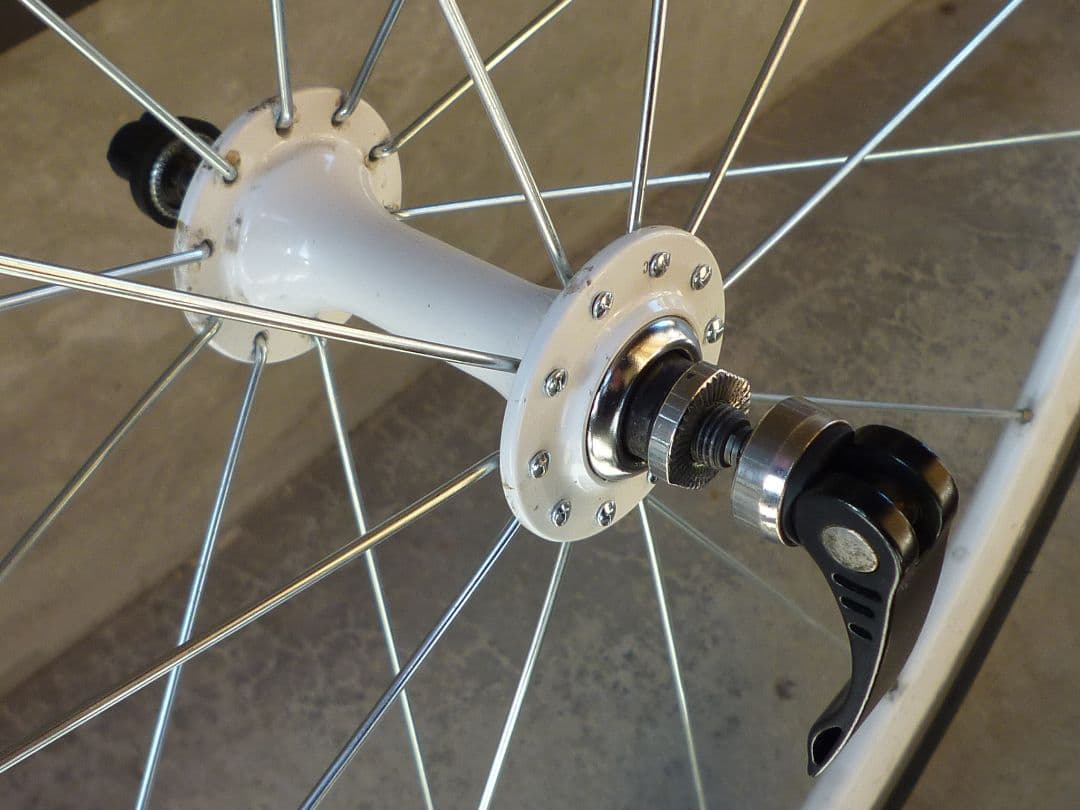 700Cホイール前後セット ホワイトリム ピスト タイヤ付きTPUチューブ