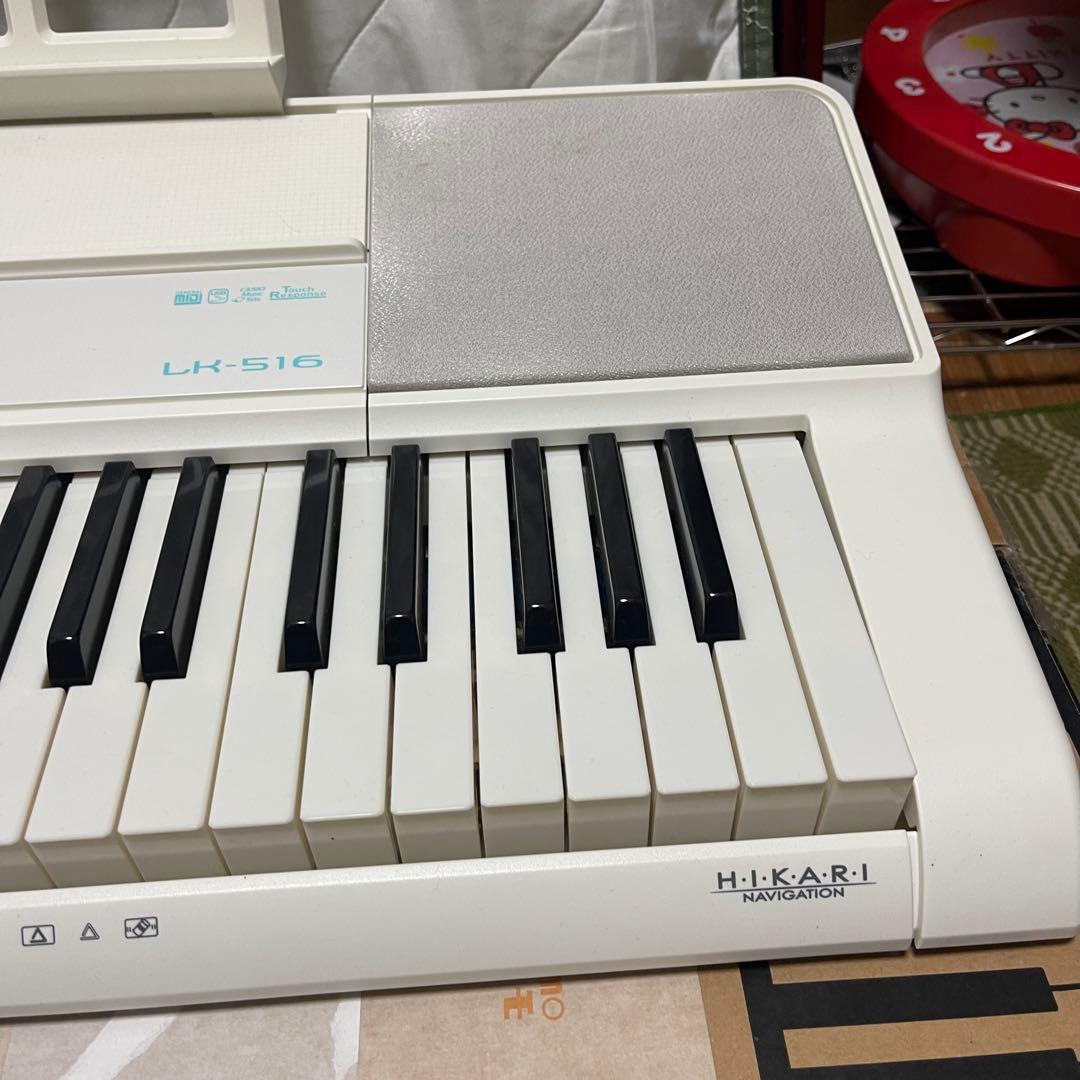 CASIO　カシオ　光ナビゲーション電子ピアノ　2019年製　LK－516