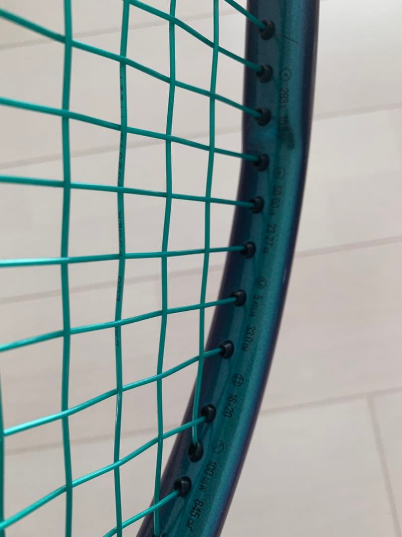 ウィルソン Ultra Tour 100 テニス ラケット グリップ1