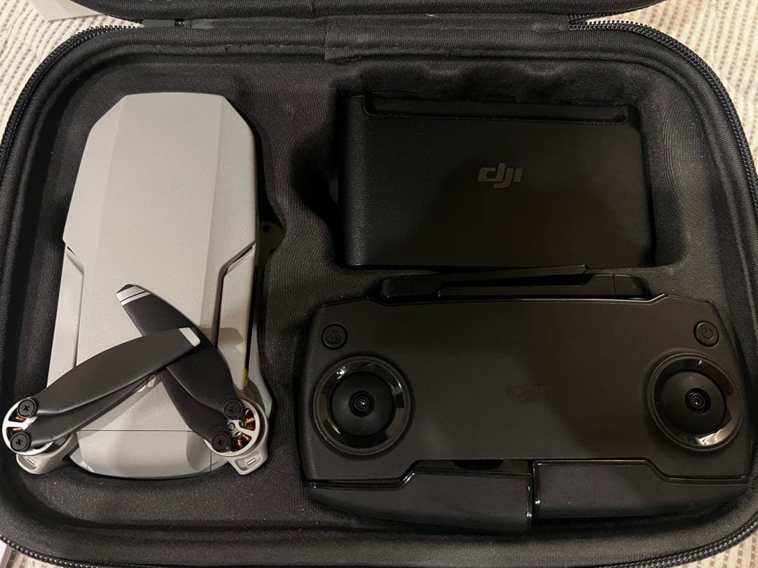DJI Mavic mini フライモアコンボ【国内正規品】機体は新品です