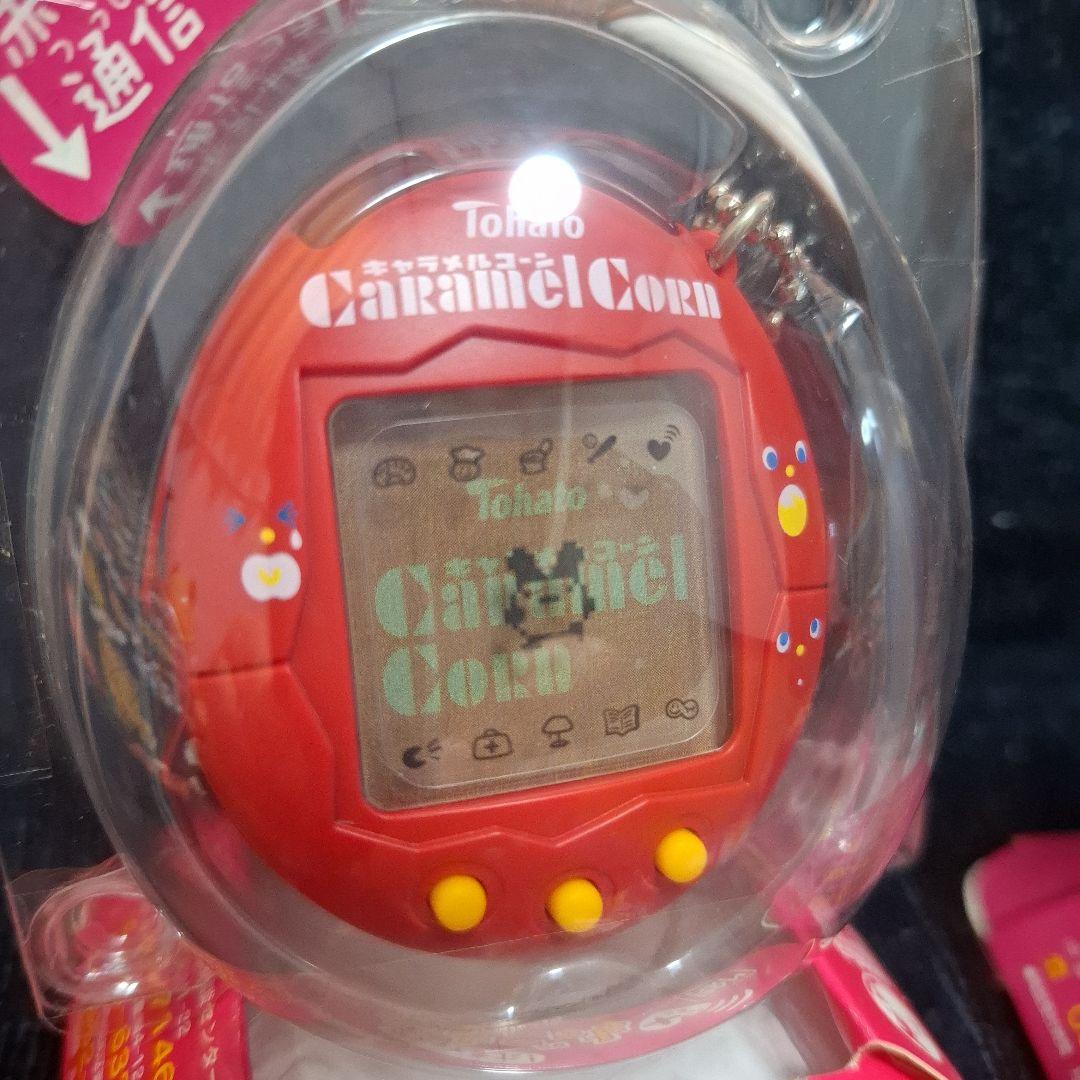 D*n様 レア限定品【東ハト•キャラメルコーンたまごっち】赤と青２点セット