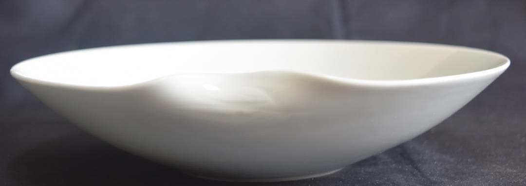 佐賀県重要無形文化財・中村清六　造　白磁彫　一方押皿　共箱付