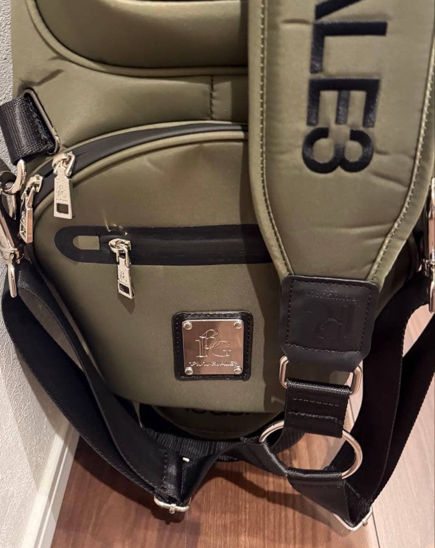 【新品未使用】1PIU1UGUALE3 ウノピュウ キャディバッグ