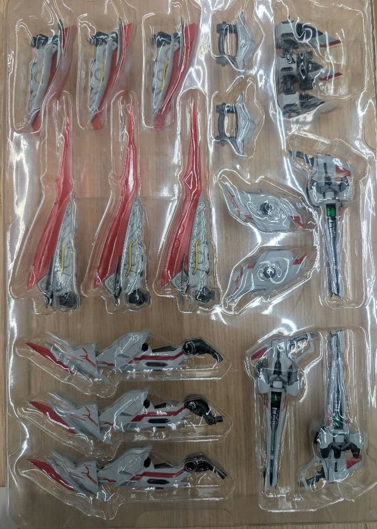 メタルビルド。ガンダムアストレイレッドドラゴニクス。