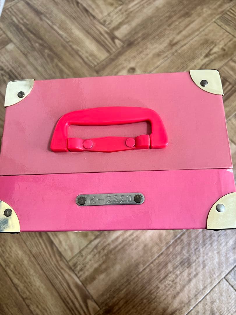 ハローキティ シリアルナンバー入りBOX付きぬいぐるみ