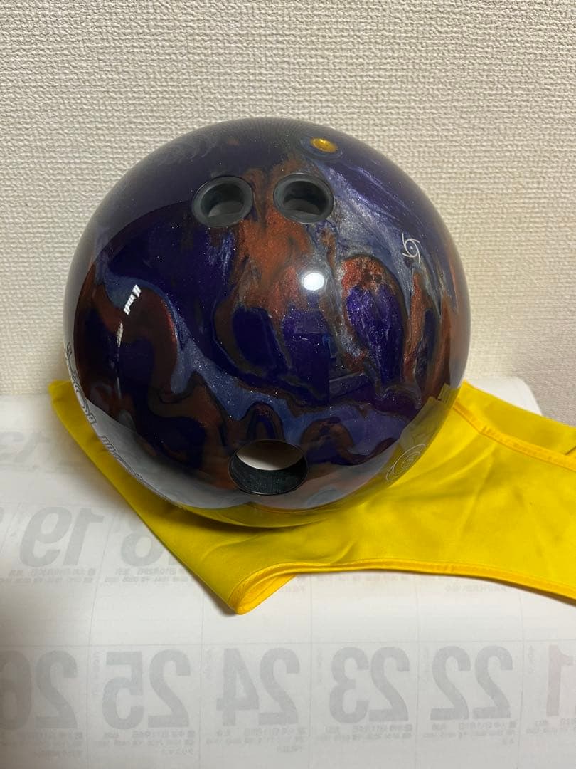 ボウリングボール