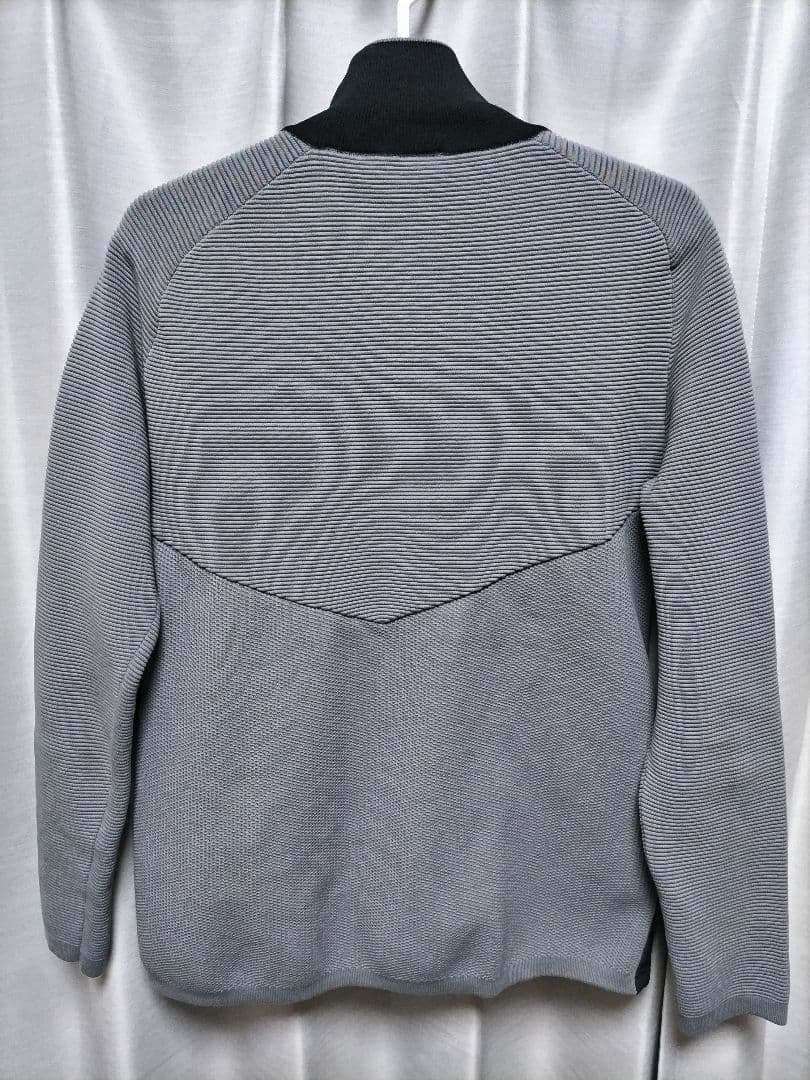 デサントゴルフ　ポーラテックアルファ　ニットジャケット　中綿　ハイブリッド