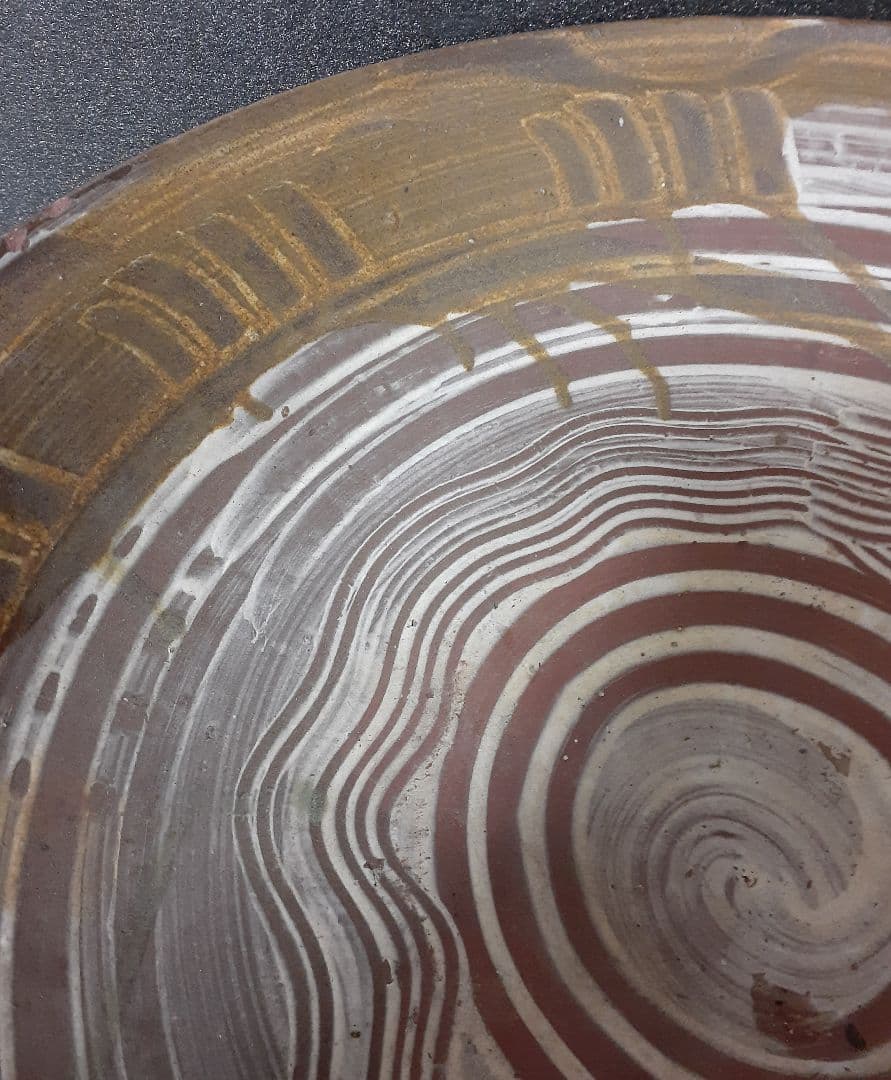 明治時代頃　時代九州民芸陶器　肥前弓野焼武雄古唐津系　三彩櫛目文　刷毛目　大鉢