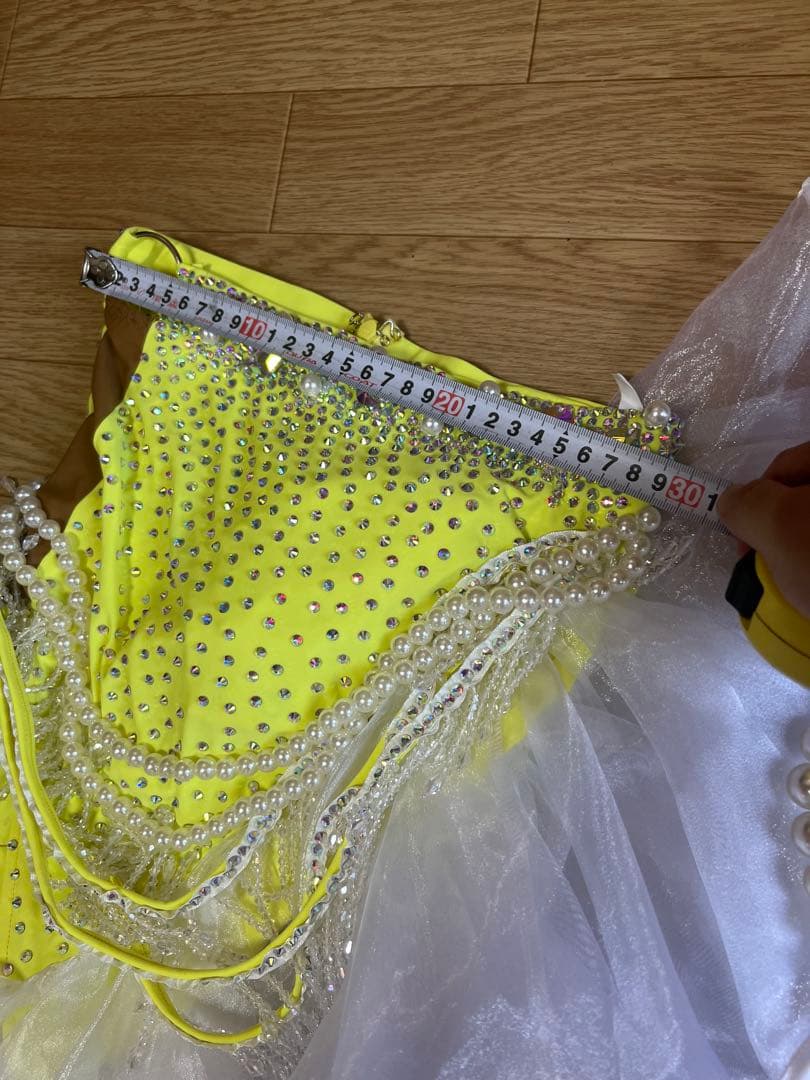 未使用に近い黄色ラテンドレス　サイズS~M ストレッチあり