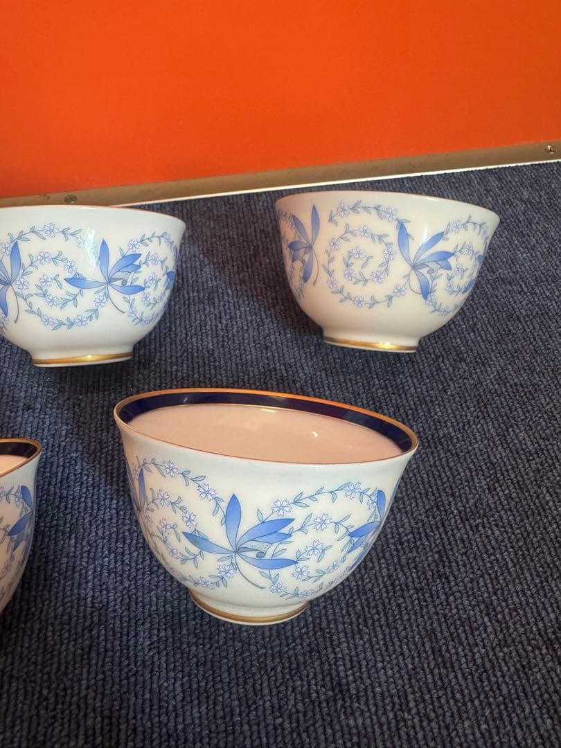 2036  香蘭社 蘭花唐草 湯呑 5客　金彩　未使用