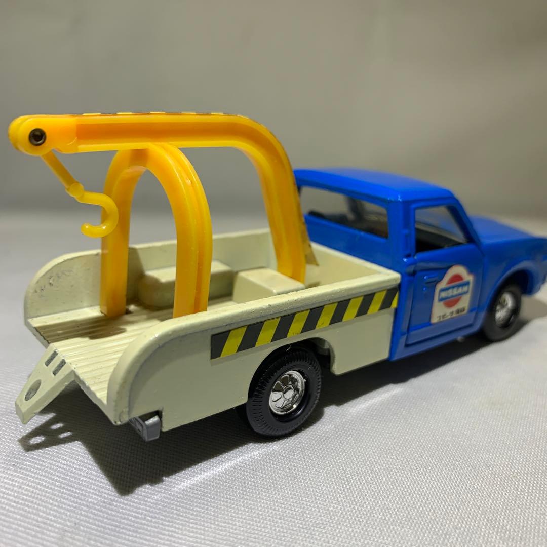 ダイヤペット日産ダツトサンクレーン車