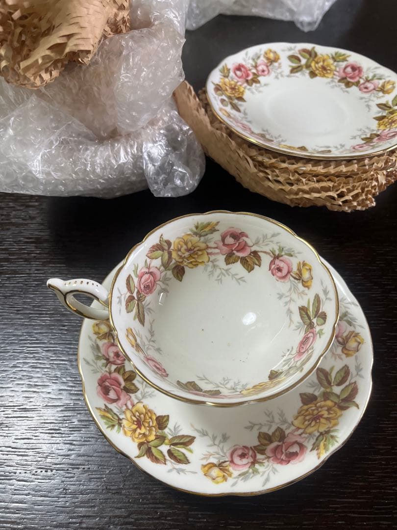 コールポート　アンティーク　ティーセット　5つ　カップアンドソーサー　セット