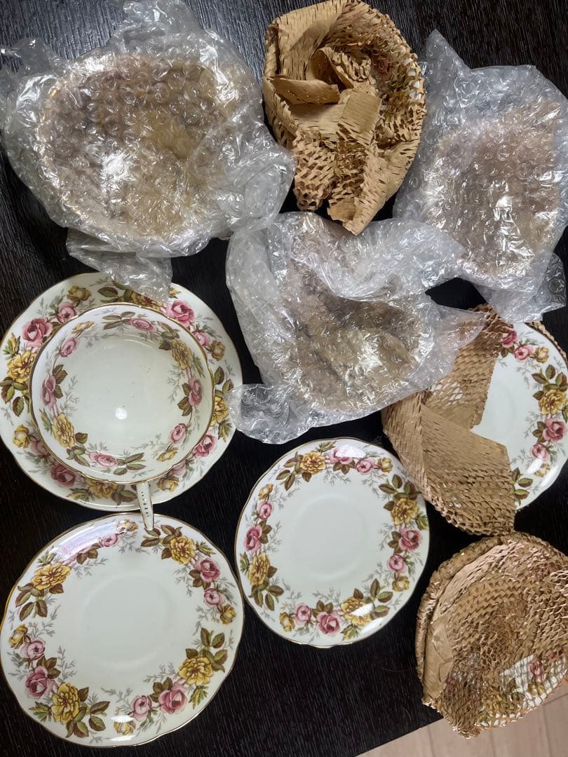 コールポート　アンティーク　ティーセット　5つ　カップアンドソーサー　セット