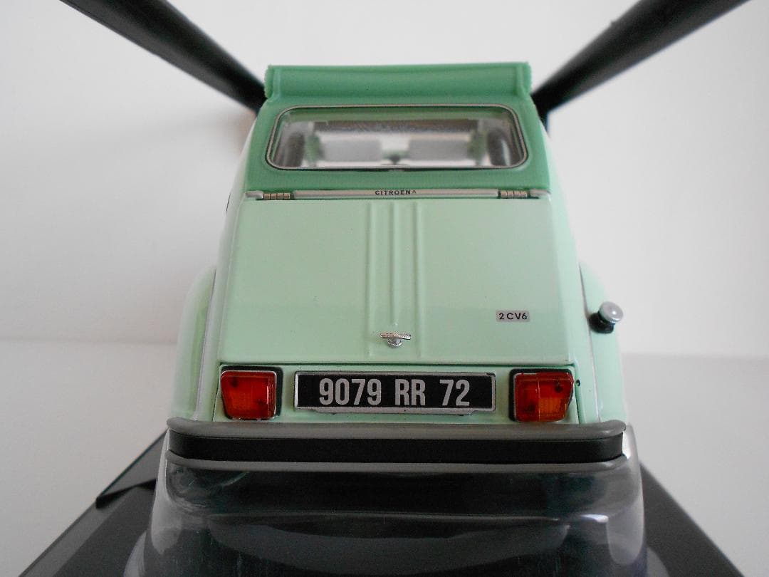 美品　1/18　ノレブ　シトロエン　2CV　ミントグリーン