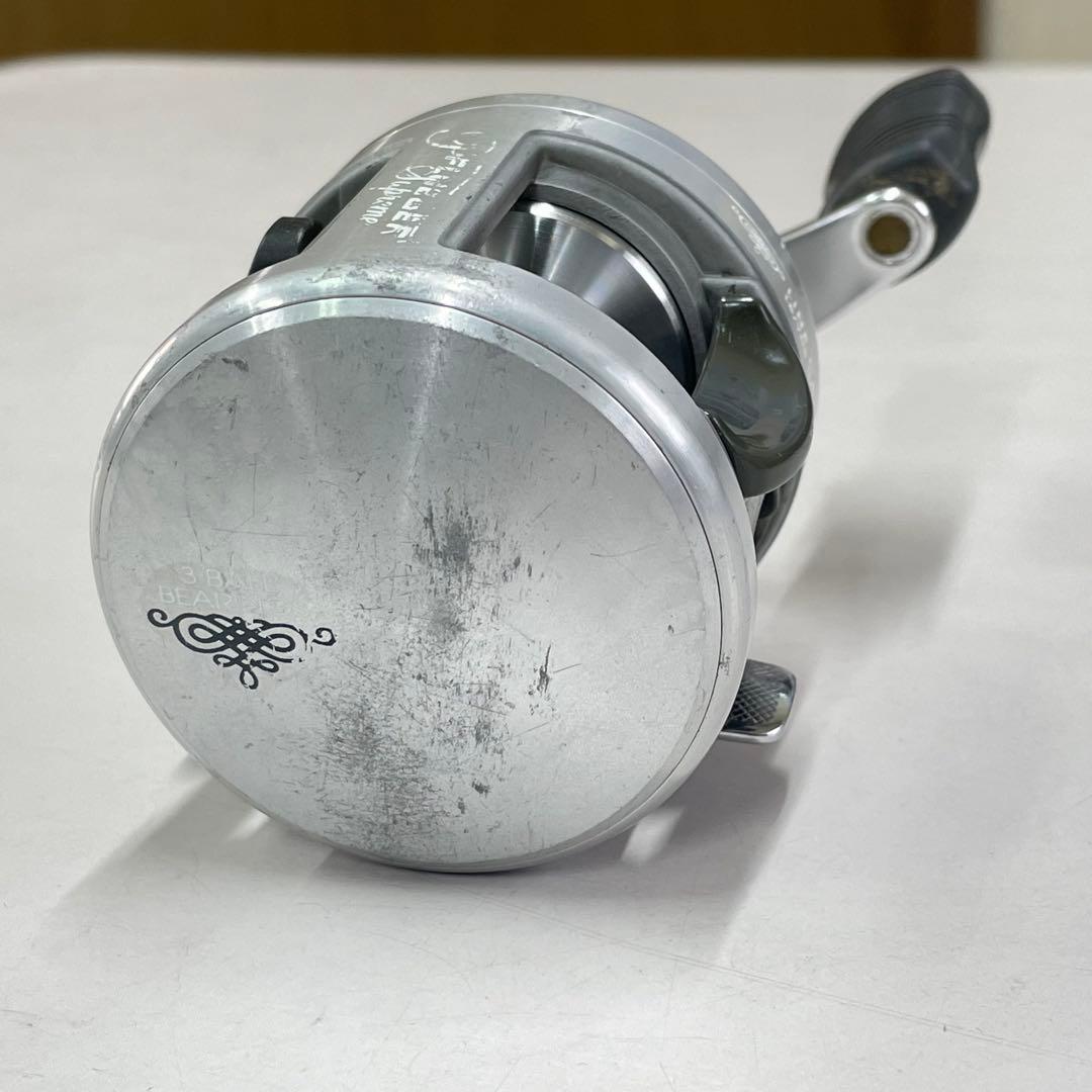 リール PFLUEGER SUPREME 1-3BBH