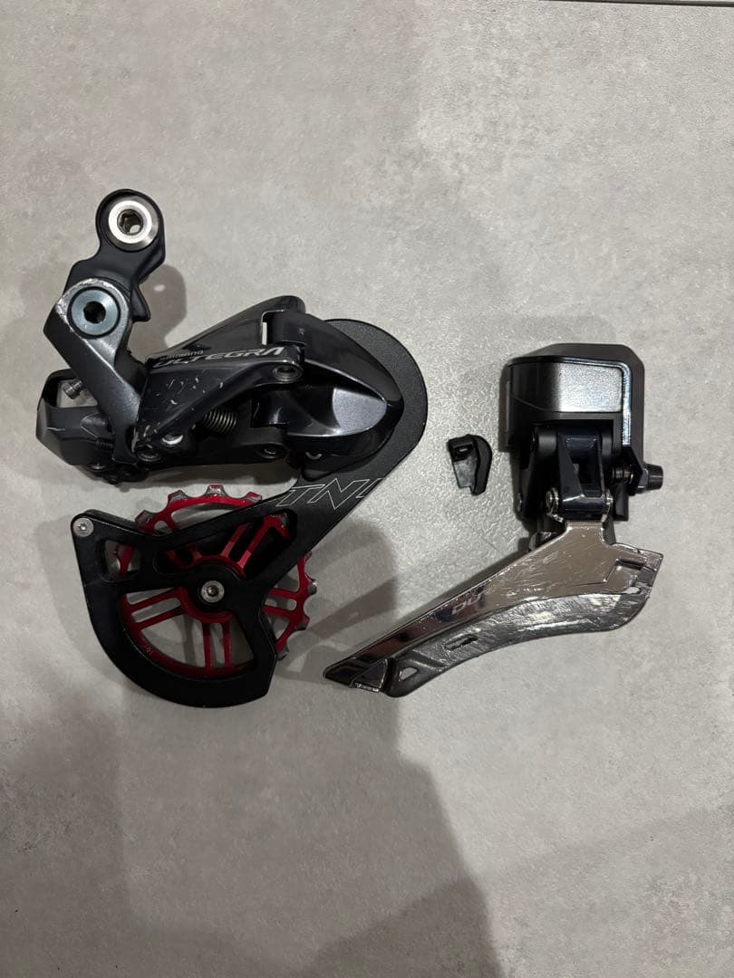 r9150 フロントディレーラー　r8050 リアディレーラー　TNI