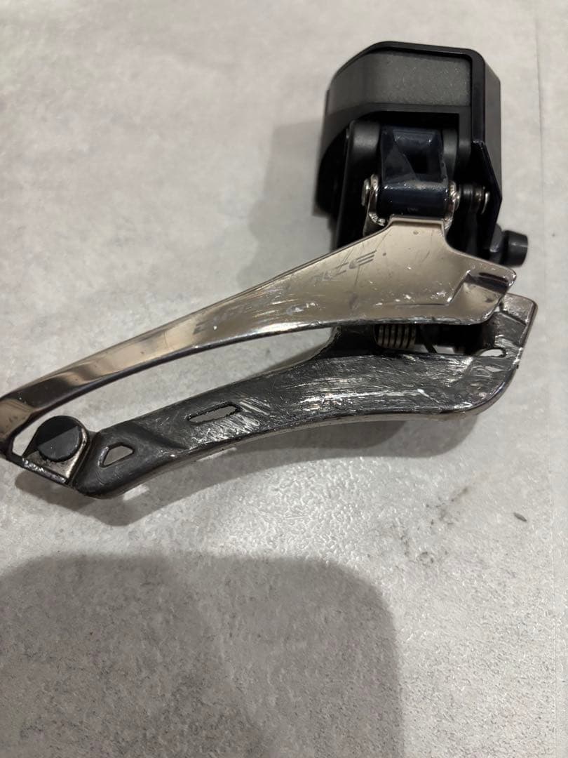 r9150 フロントディレーラー　r8050 リアディレーラー　TNI