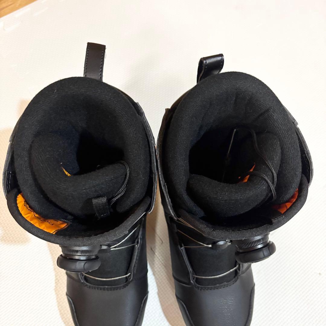 【美品】ディビジョン DIVISION スノーボードブーツ BOA 24cm