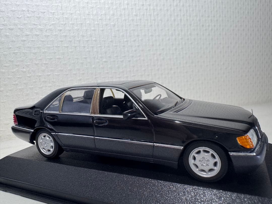 Mercedes-Benz 600 SEL ミニカー 1991年製