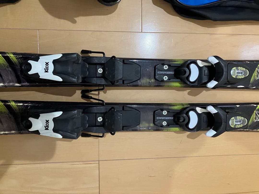 子供・ジュニア　スキー板（120センチ）、ブーツ（23〜24センチ）セット