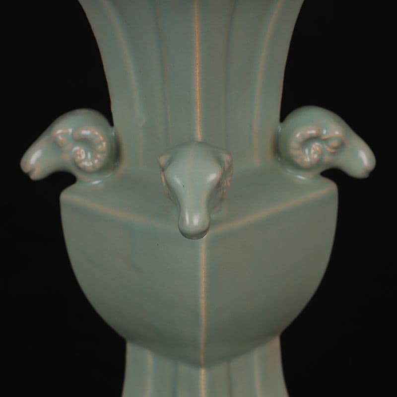 宋  汝窯  青釉   四羊尊瓶   現代工芸品 美術品 置物