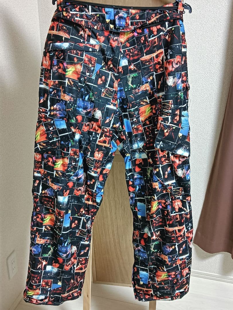 Volcom スノーボードウェア 黒/ピンク