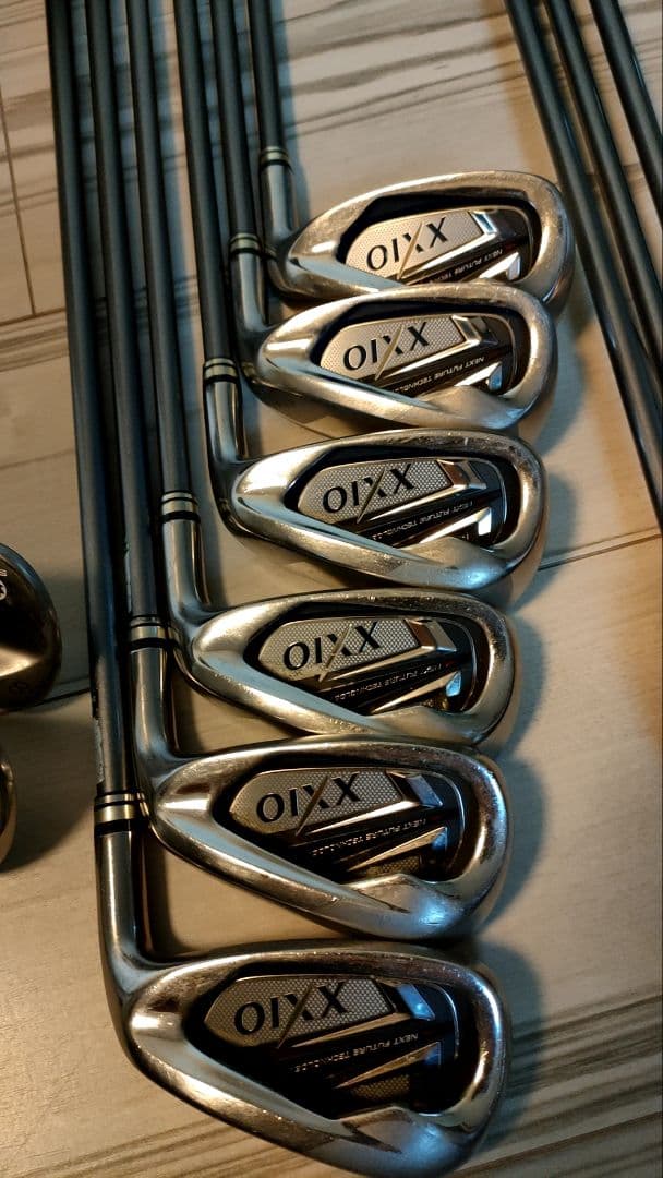 xxio 7 クラブセット　12本　タイトリストキャディバッグ