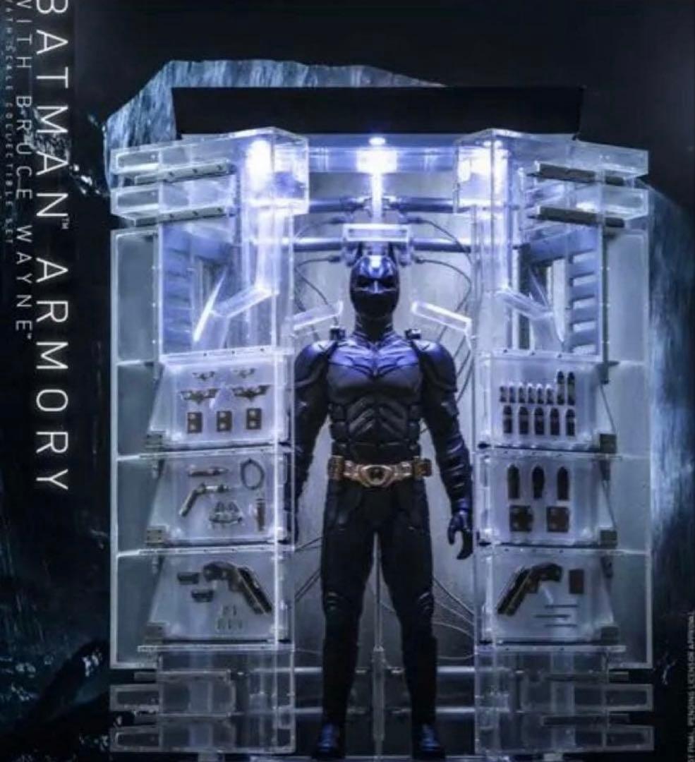 ホットトイズ　MMS702 バットマンアーマリー ブルース・ウェイン 1/6