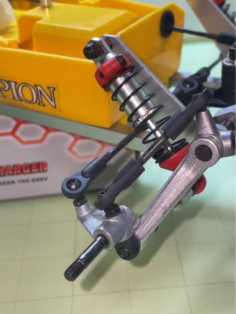 京商スコーピオン