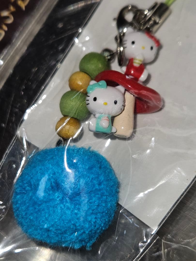 ✨ 新品 ✨　非売品　ハローキティ　ご当地他　ストラップ　12　セット　サンリオ