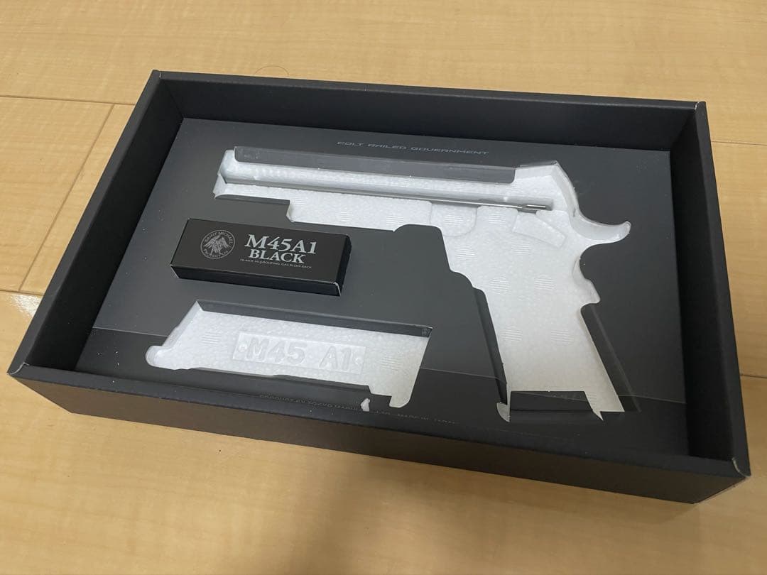 東京マルイ M45A1 BLACK シリーズ70フレーム付き スペアマガジン付属