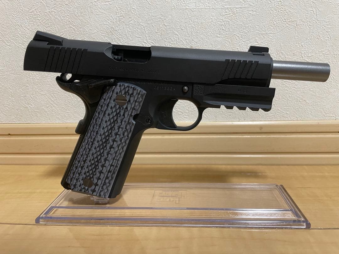 東京マルイ M45A1 BLACK シリーズ70フレーム付き スペアマガジン付属