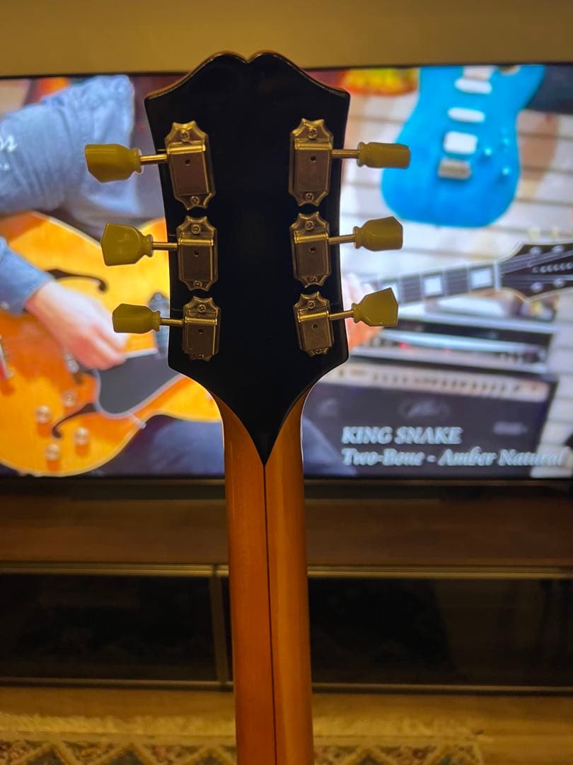 ギター KING SNAKE Two-Bone Amber Natural