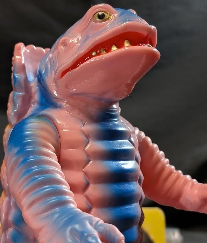 ケムラー「ウルトラマン」登場怪獣（ブルマァク復刻）ヘッダー付ソフビフィギュア