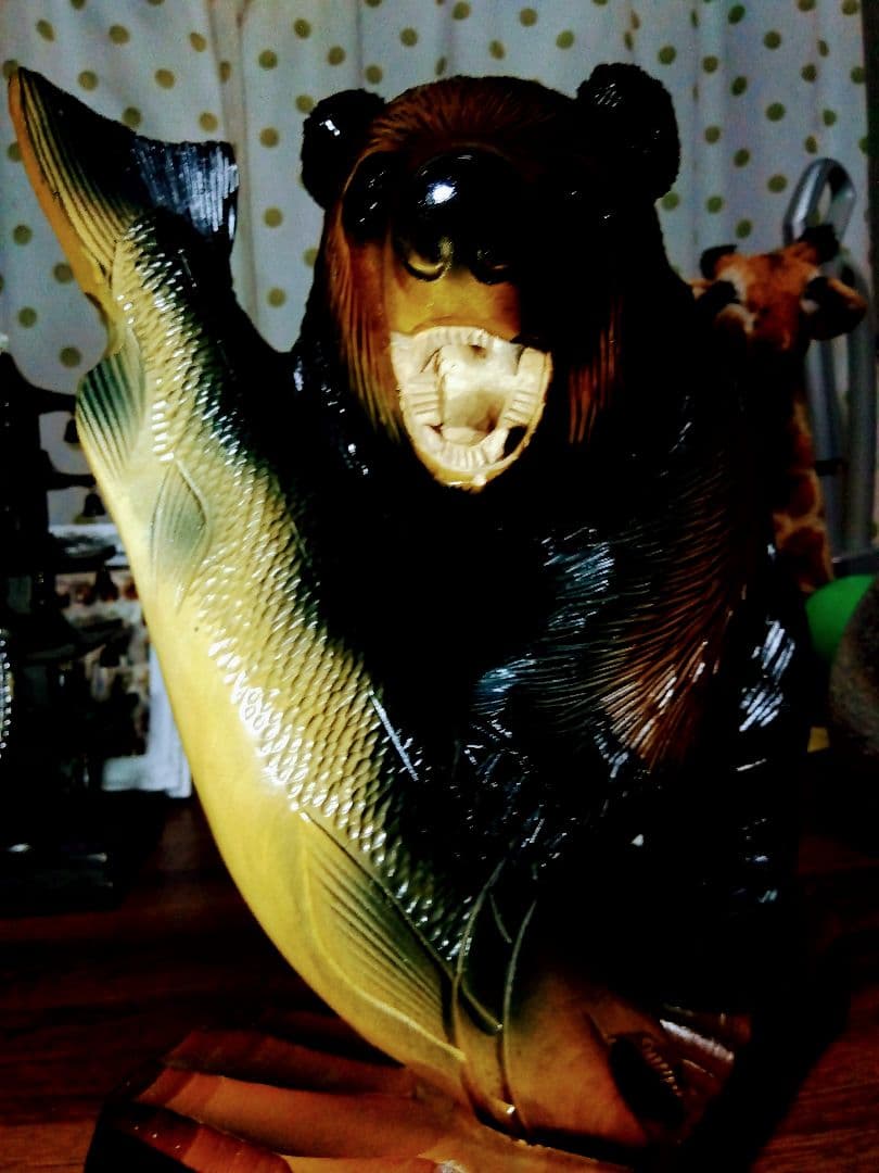 超綺麗＆超豪華.特大.木製クマと魚の彫刻 約2.86kg