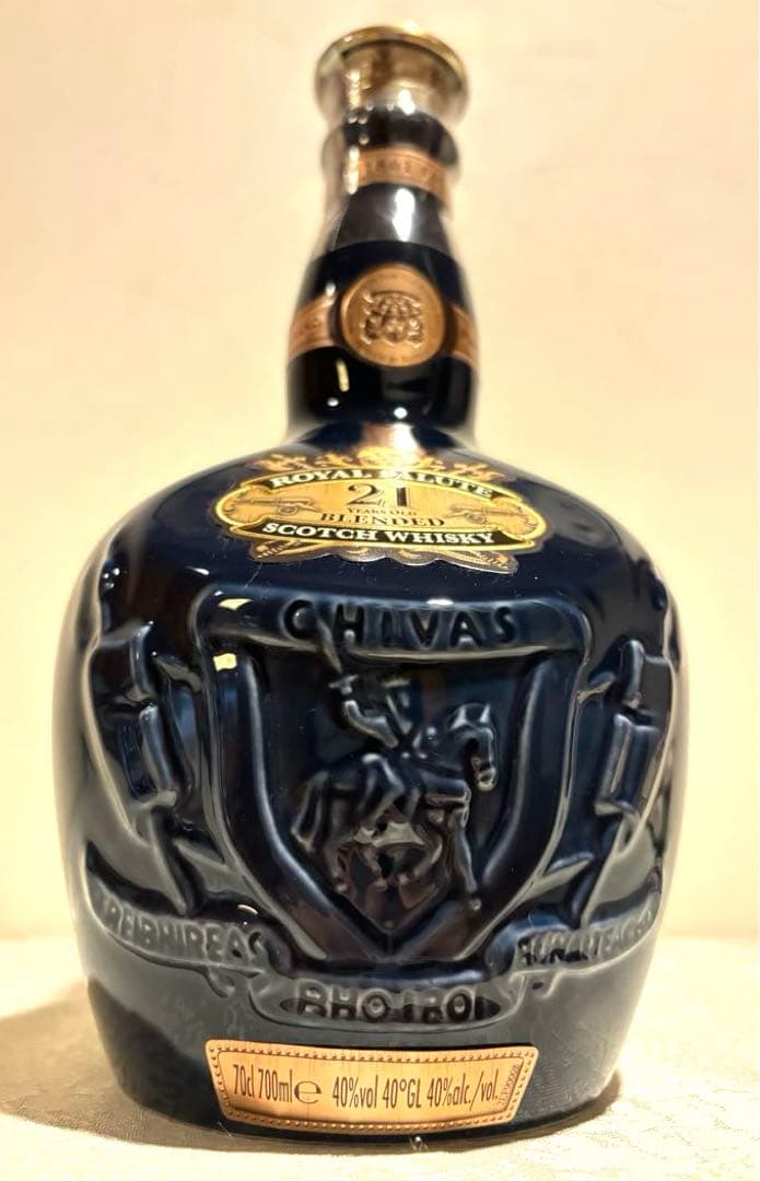 シーバス ブラザーズ　 SALUTE ロイヤルサルート21年　青陶器