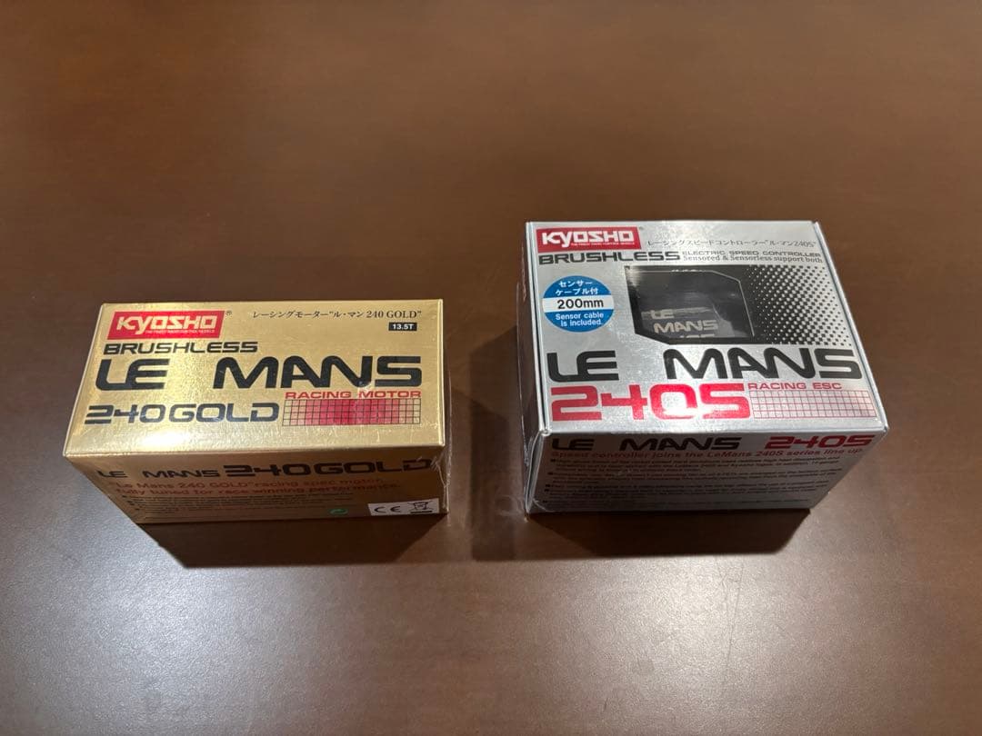 KYOSHO LE MANS 240 GOLD & 240S セット