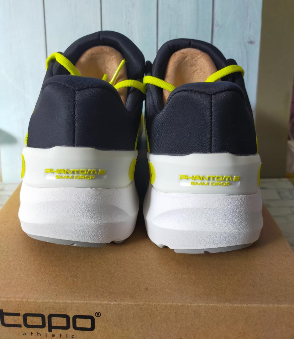トポアスレチック TOPO ATHLETIC PHANTOM 2 未使用品