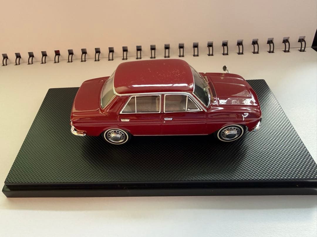 【廃盤】MMP 1/43 日産 ブルーバード 410型 1964年式