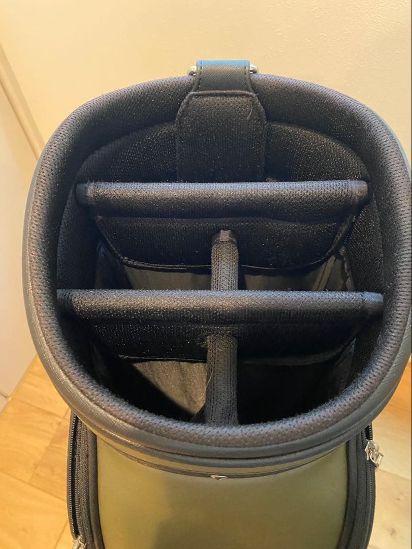 Pelle Morbida TravisMathew キャディバッグ