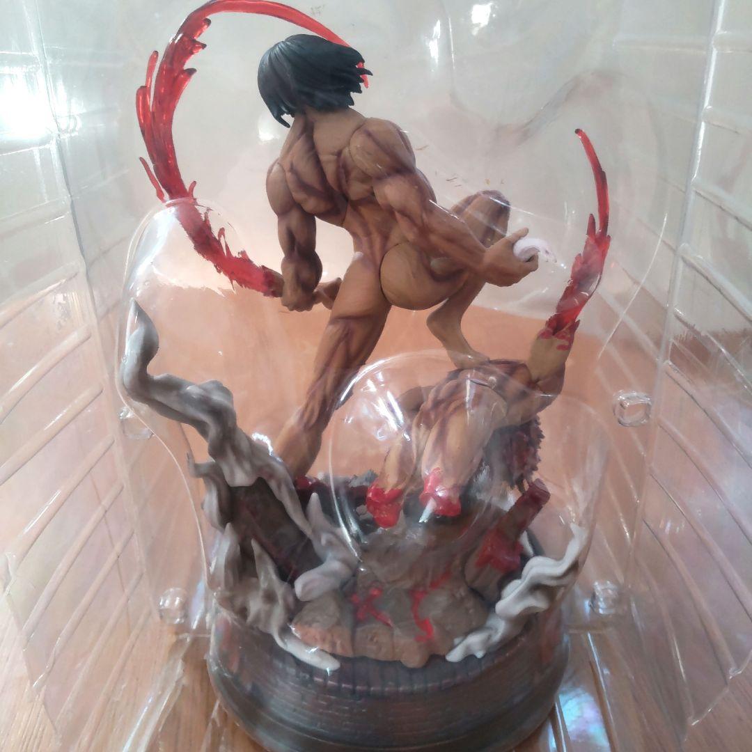 進撃の巨人　エレンフィギュア