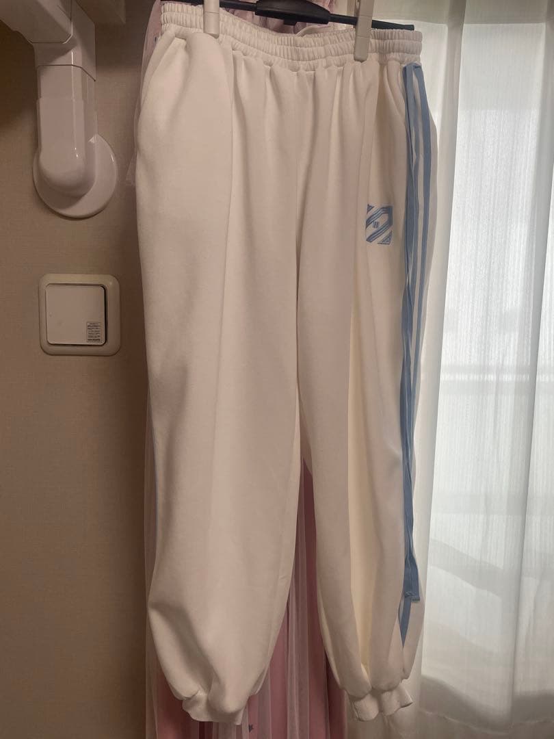 アノネノネ　長袖ジャージ　白×水色　ジャージセットアップ　長ズボン