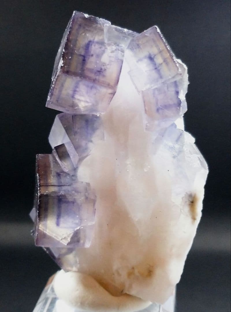 フローライト ヤオガンシャン産 鉱物標本