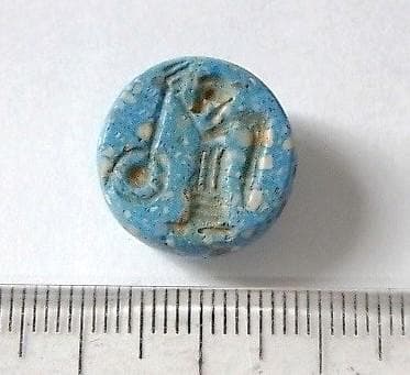 ★E1402★ 古代石 (219) 有翼神　アミュレット印章　精霊　焼成物