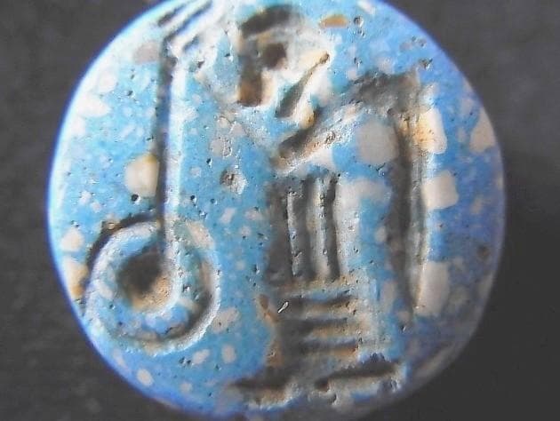 ★E1402★ 古代石 (219) 有翼神　アミュレット印章　精霊　焼成物