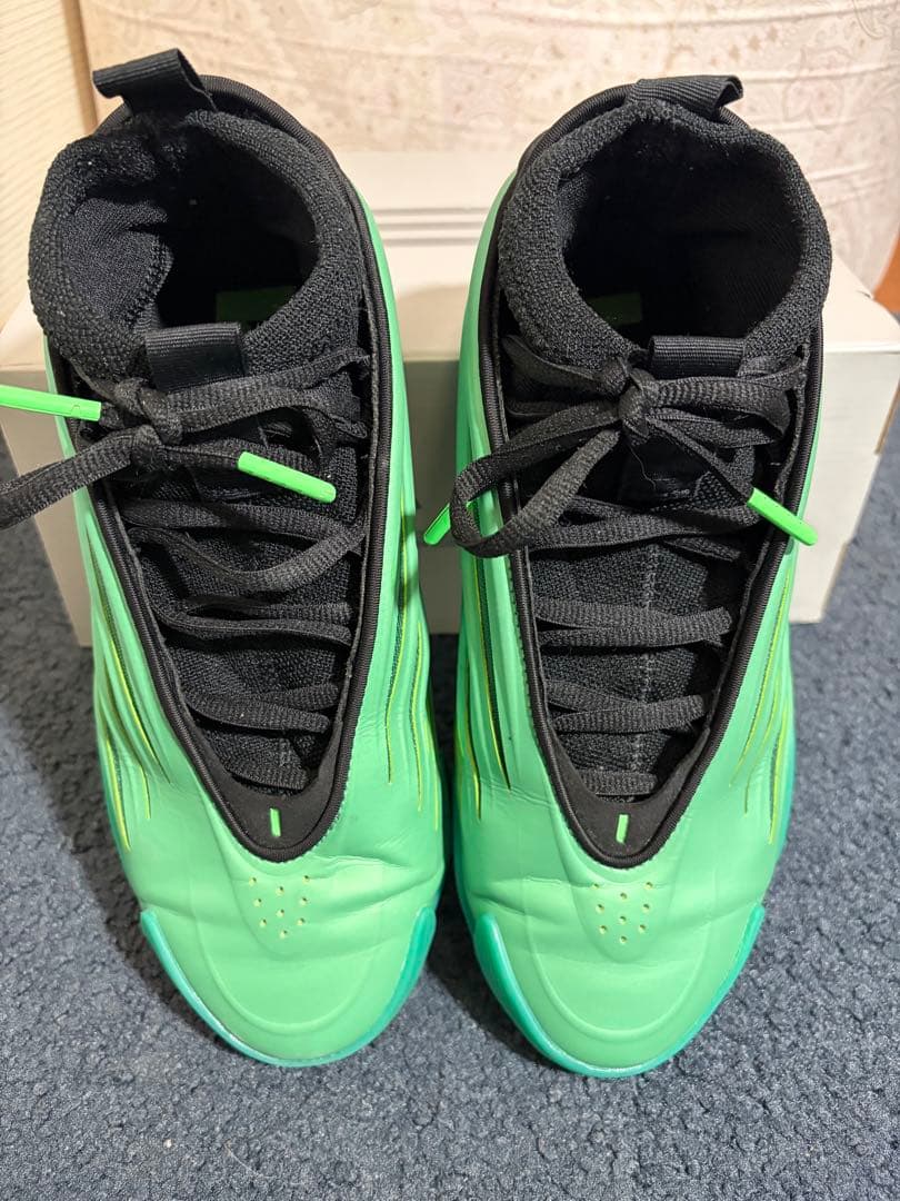 adidas バスケットボールシューズ グリーン